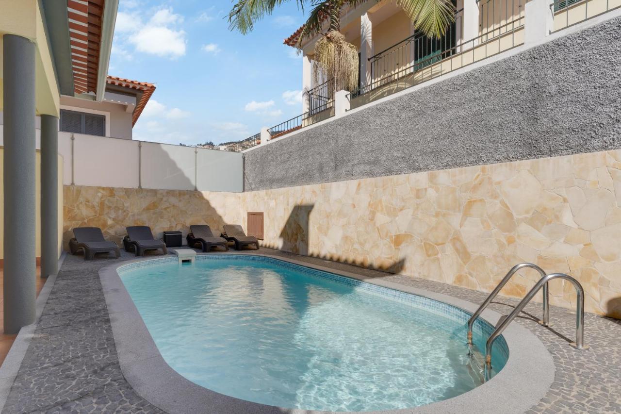 3B Villa Heated Pool Barbecue Games Room Funchal  Bagian luar foto