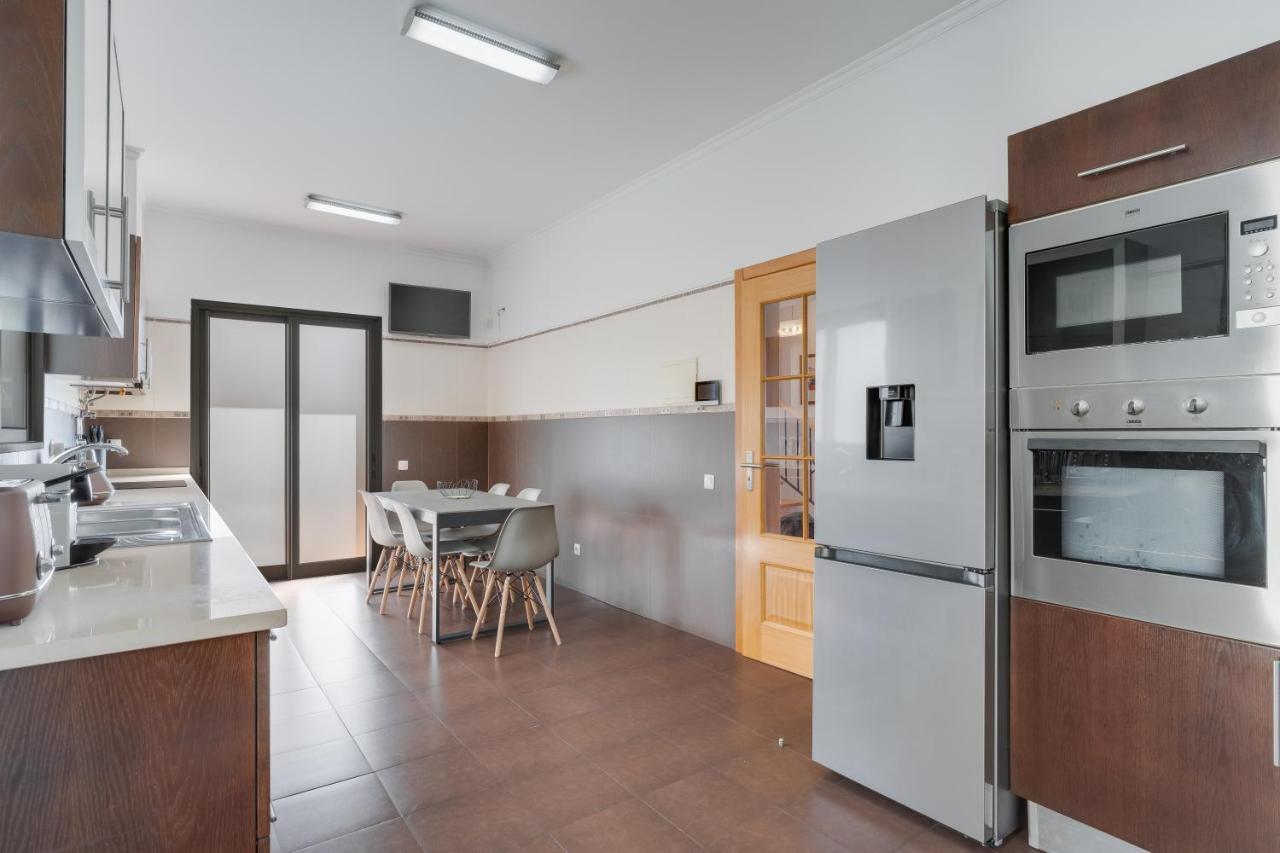 3B Villa Heated Pool Barbecue Games Room Funchal  Bagian luar foto