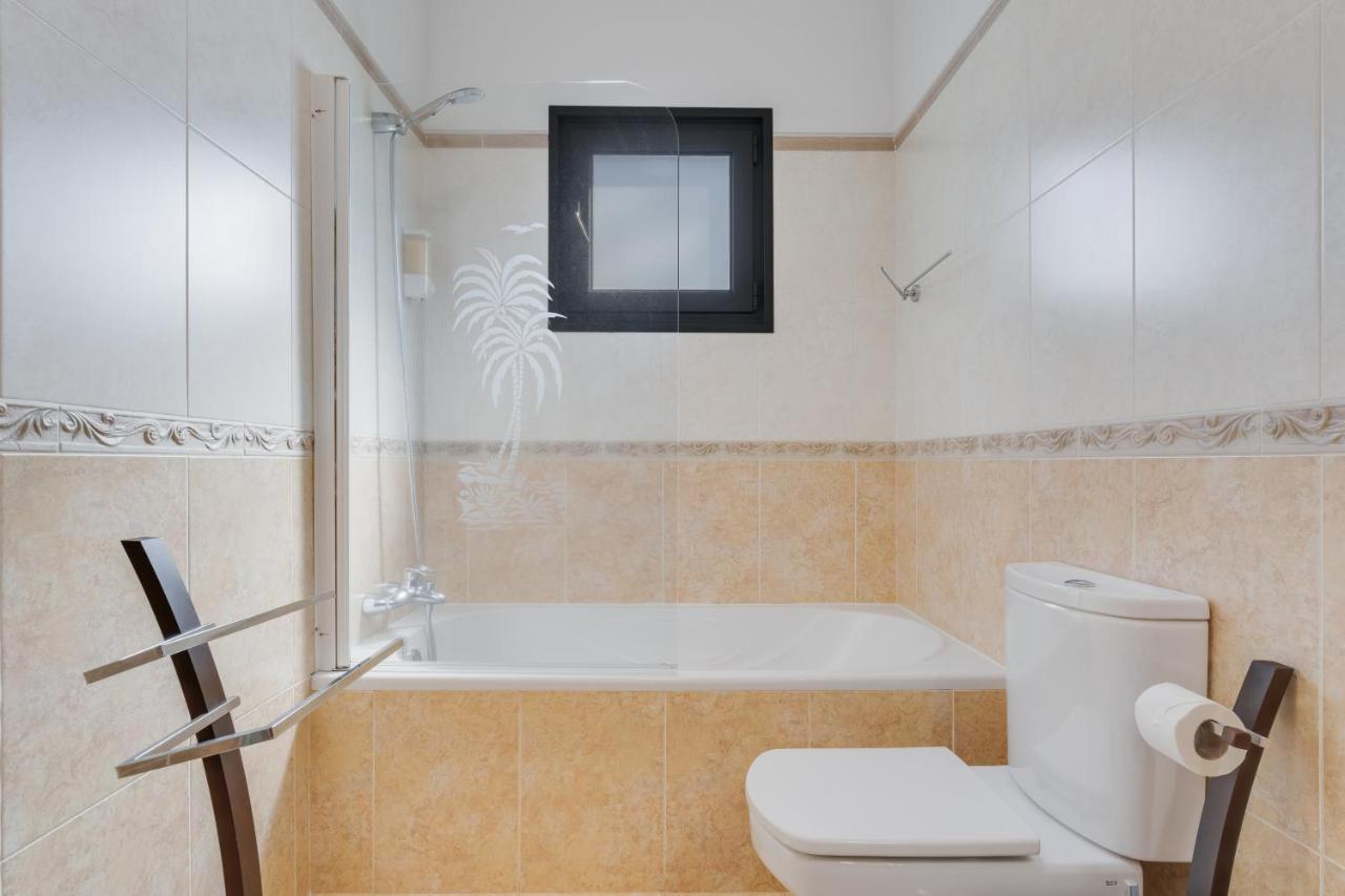 3B Villa Heated Pool Barbecue Games Room Funchal  Bagian luar foto